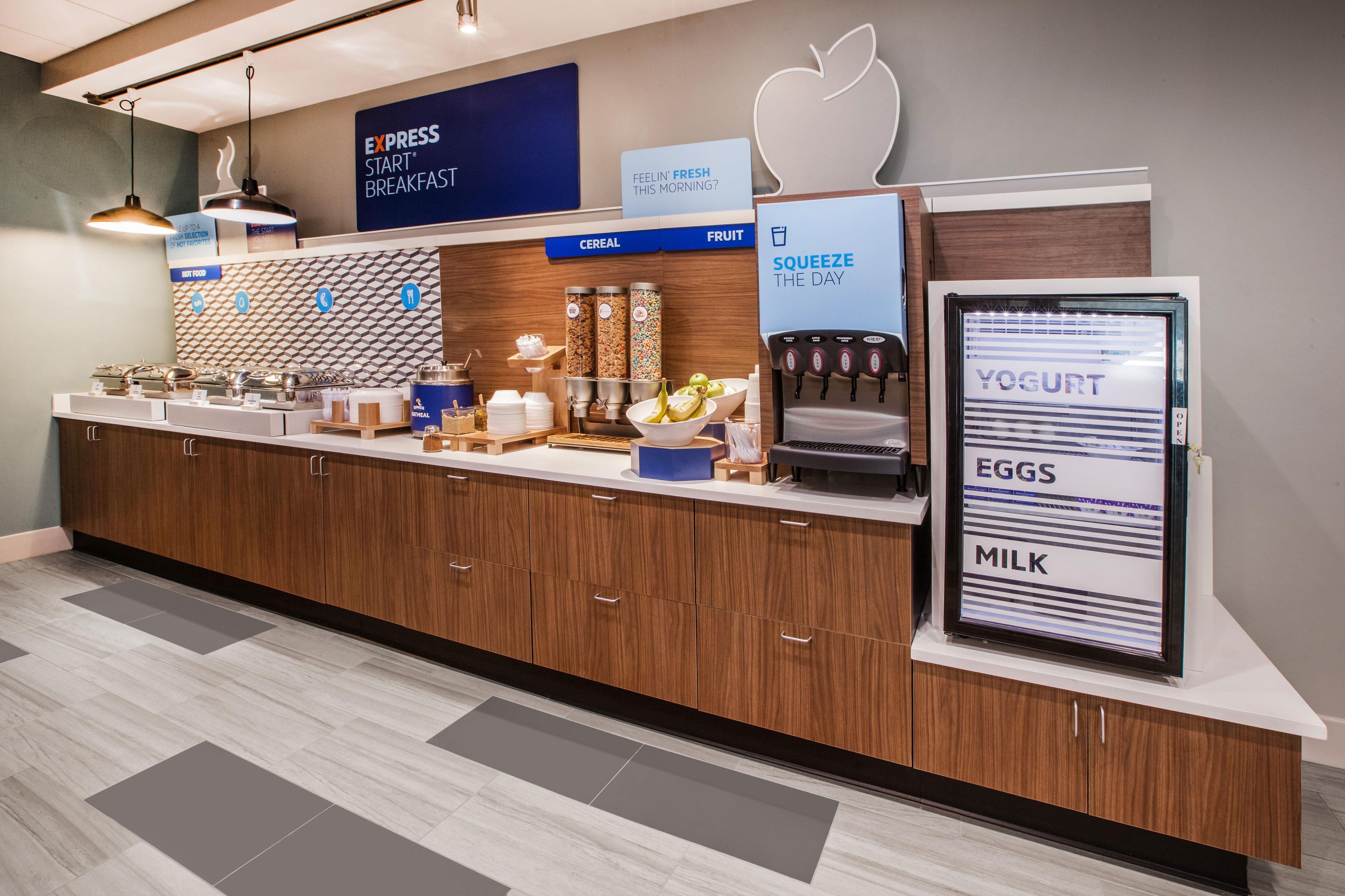 Holiday Inn Express & Suites Alexandria - Fort Belvoir By Ihg Exterior foto